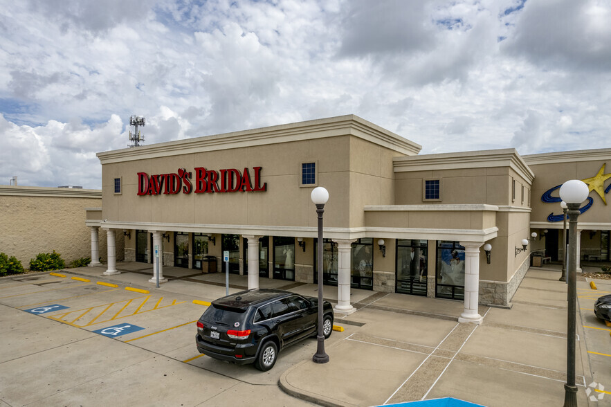 4750 S Padre Island Dr, Corpus Christi, TX for lease - Building Photo - Image 1 of 4