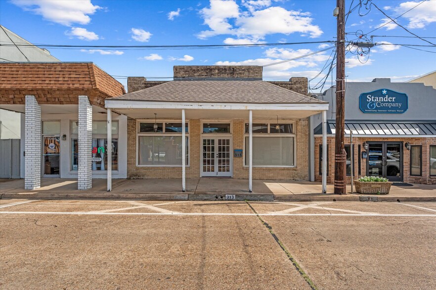 313 E Main St, Humble, TX for sale - Building Photo - Image 1 of 49