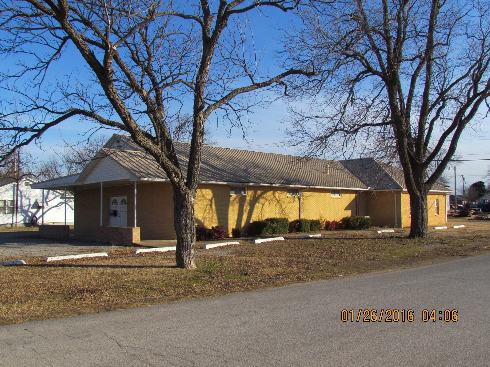 813 W Cherokee St, Lindsay, OK for sale Primary Photo- Image 1 of 1