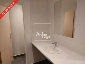 Office in Lieusaint for lease Interior Photo- Image 2 of 7