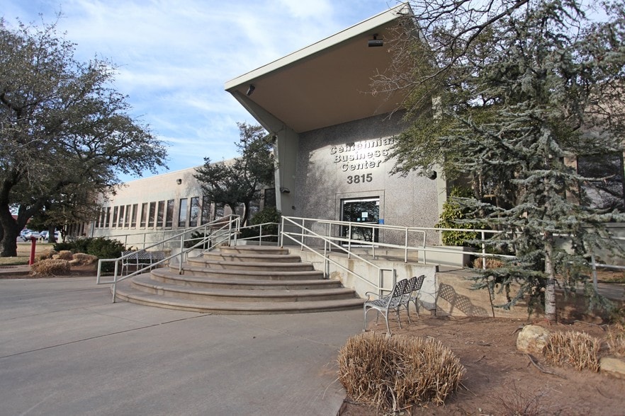 3813-3817 N Santa Fe Ave, Oklahoma City, OK for lease - Building Photo - Image 1 of 31