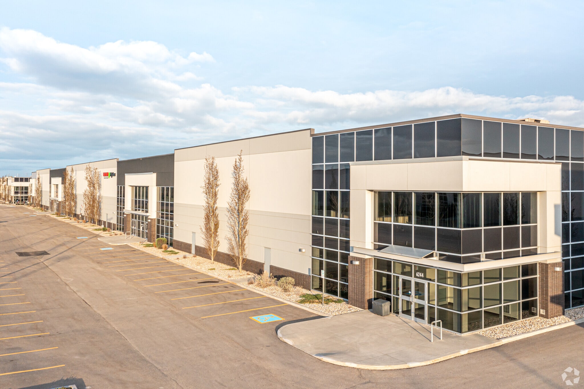 6204-6244 50 St NW, Edmonton, AB for sale Primary Photo- Image 1 of 1