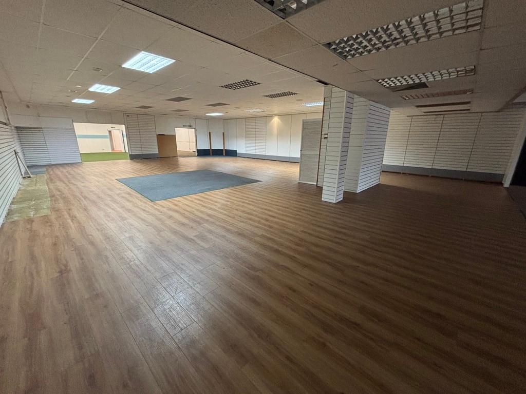 79 Northumberland Ave, Reading for lease Interior Photo- Image 1 of 5