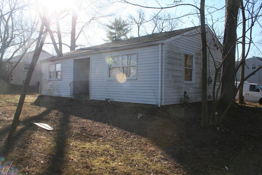 2465 Pennington Rd, Pennington, NJ 08534