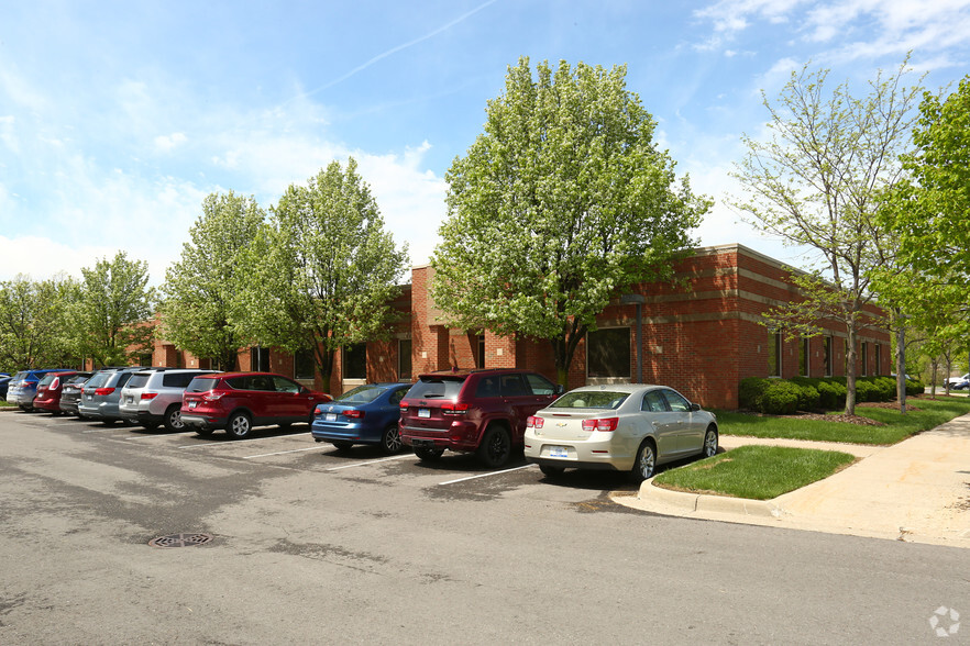 3767 Ranchero Dr, Ann Arbor, MI for lease - Building Photo - Image 3 of 8