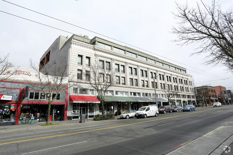 2204-2218 NW Market St, Seattle, WA for lease - Building Photo - Image 3 of 11