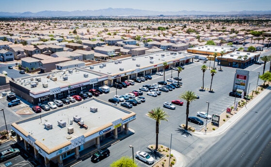 4226 S Durango Dr, Las Vegas, NV for lease - Building Photo - Image 2 of 7