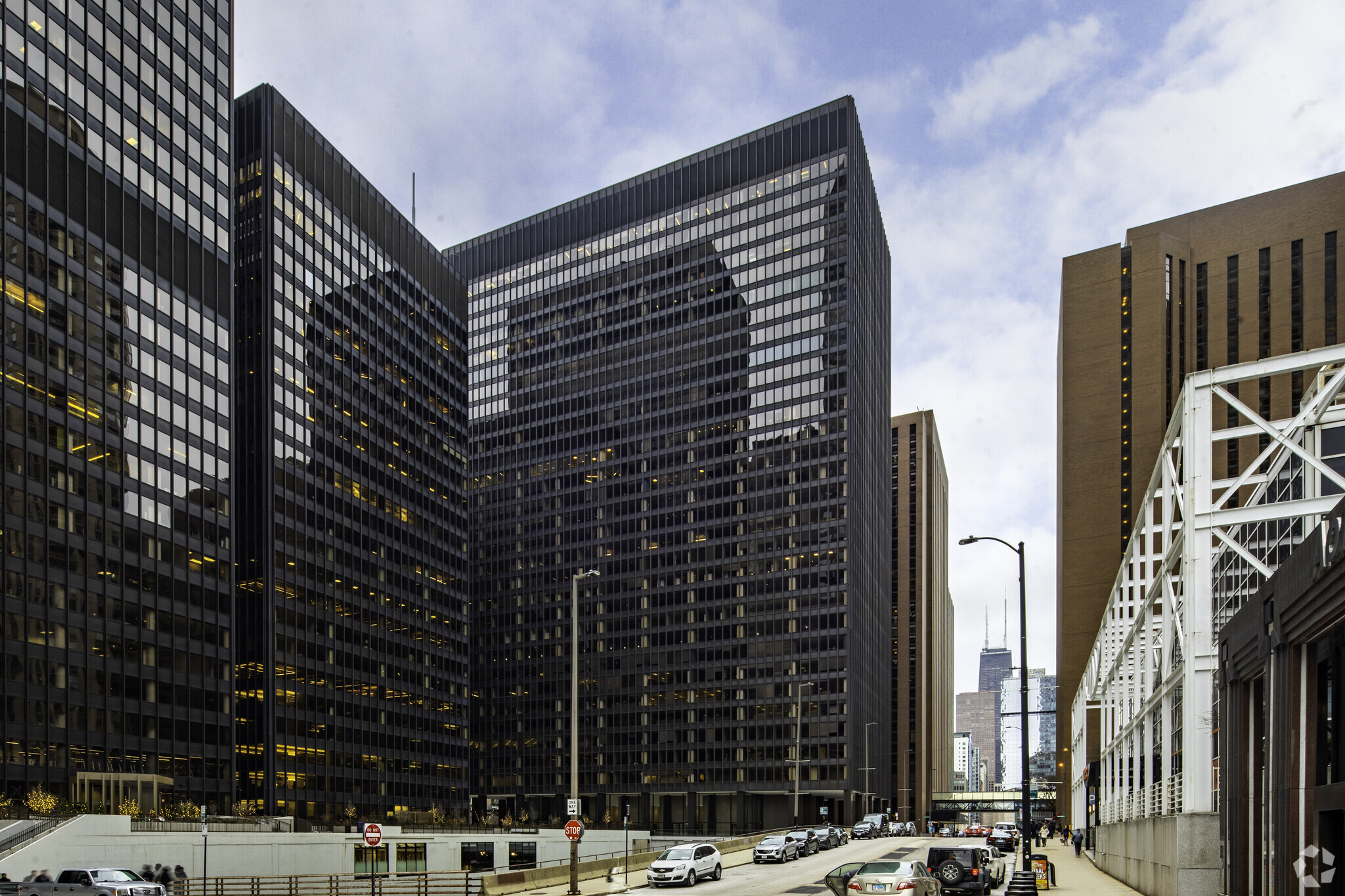 663 N Michigan Ave Chicago Il 233 N Michigan Ave, Chicago, IL 60601 - Two Illinois Center | LoopNet