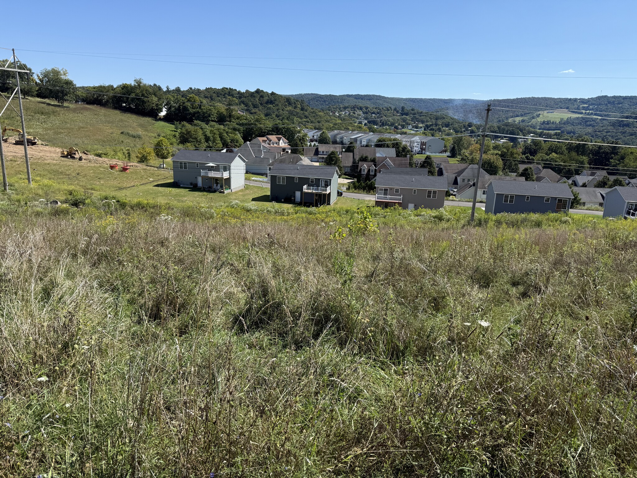 113 Summit Ridge Ave, Morgantown, WV for sale Primary Photo- Image 1 of 7