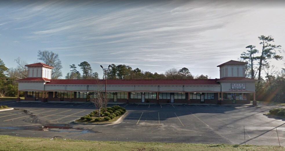 4902 Bloomfield Rd, Macon, GA 31206