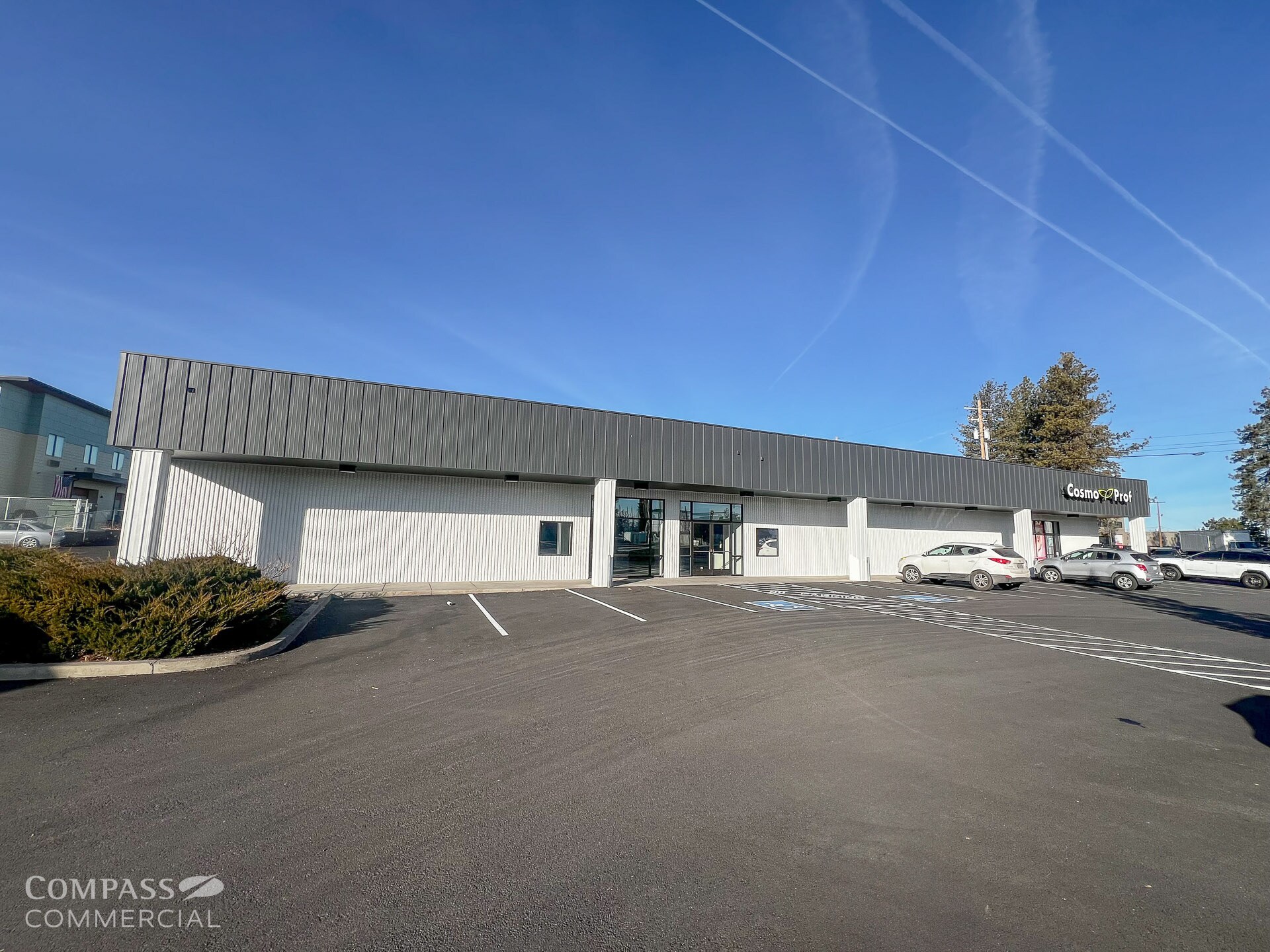 63011 N Highway 97, Bend, OR for lease Building Photo- Image 1 of 7