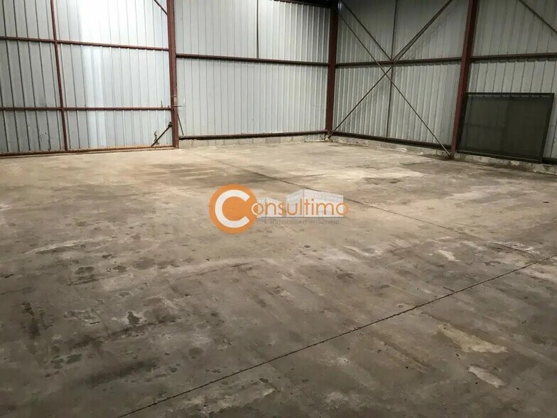 Flex in Ambarès-et-Lagrave for lease - Building Photo - Image 3 of 7