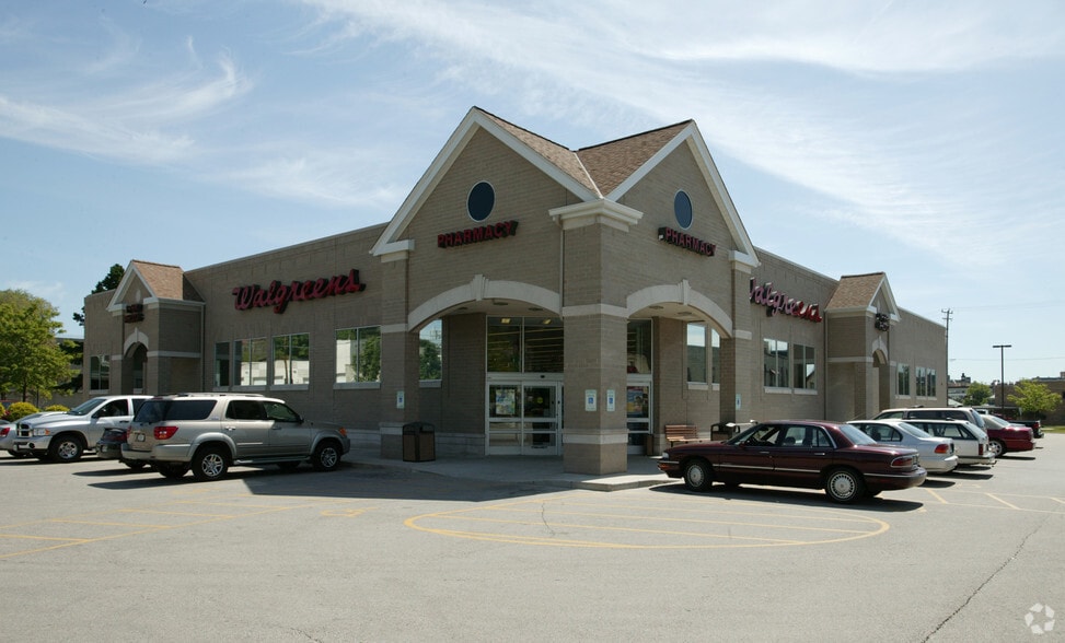 230 Madison St, Waukesha, WI for sale - Primary Photo - Image 1 of 1