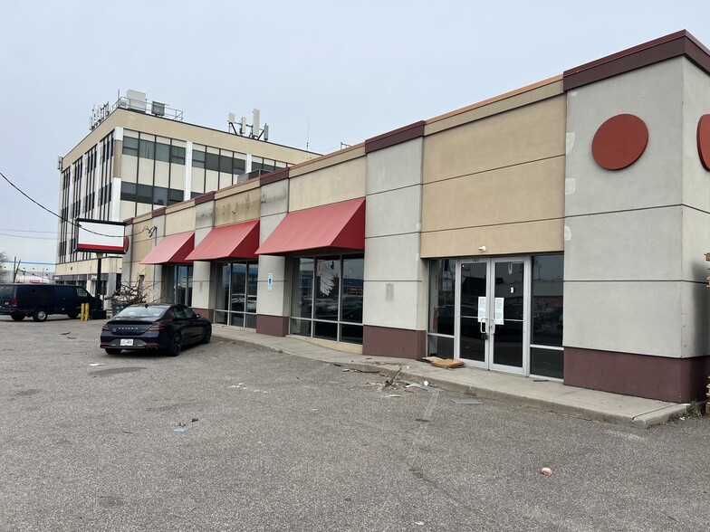 660 Rockaway Tpke, Lawrence, NY for lease - Building Photo - Image 2 of 5