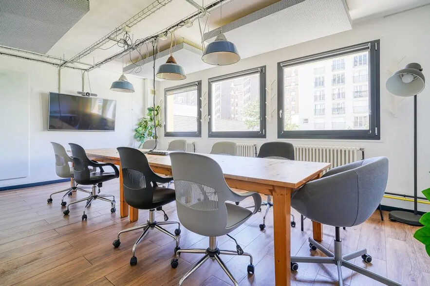 71-73 Rue De Saussure, Paris for lease - Interior Photo - Image 3 of 7