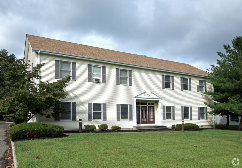 47 Wilson Ave, Englishtown, NJ 07726