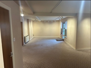 Barrow Street, Much Wenlock for lease Interior Photo- Image 1 of 4