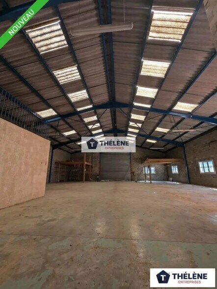 Flex in Codognan for lease - Interior Photo - Image 3 of 6