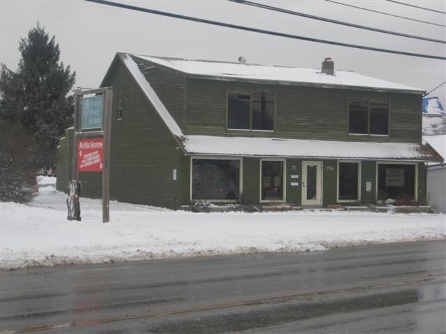 75 Woodstock Ave, Rutland, VT for sale Primary Photo- Image 1 of 1
