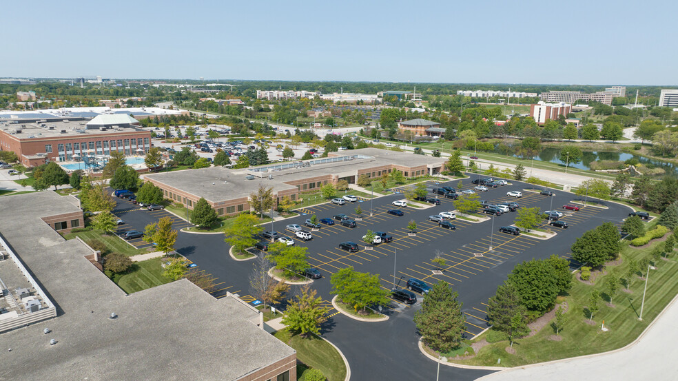 27755 Diehl Rd, Warrenville, IL for lease - Building Photo - Image 1 of 1