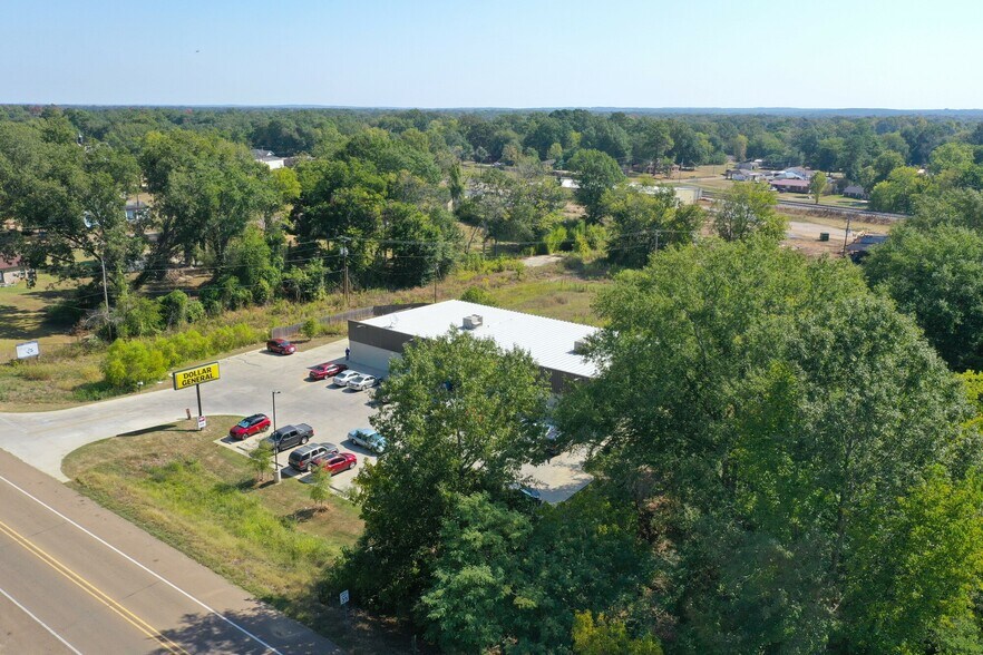 48 Highway 51, Pickens, MS 39146 Dollar General