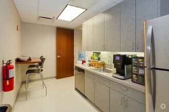 150 E Huron St, Chicago, IL for lease Interior Photo- Image 2 of 4