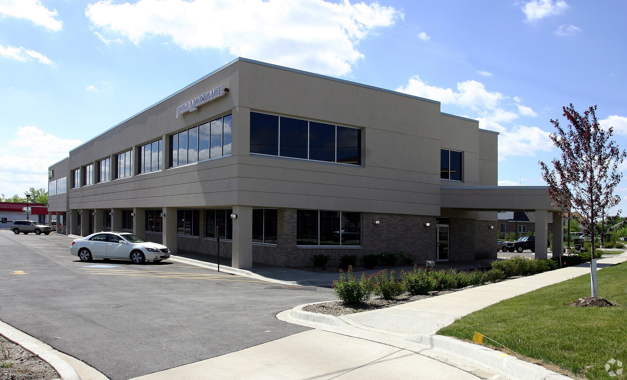 721 Lake St, Addison, IL for lease Building Photo- Image 1 of 5