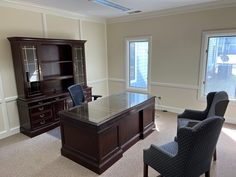 2333923345 Counsel Dr, VA 23301 Office for Lease