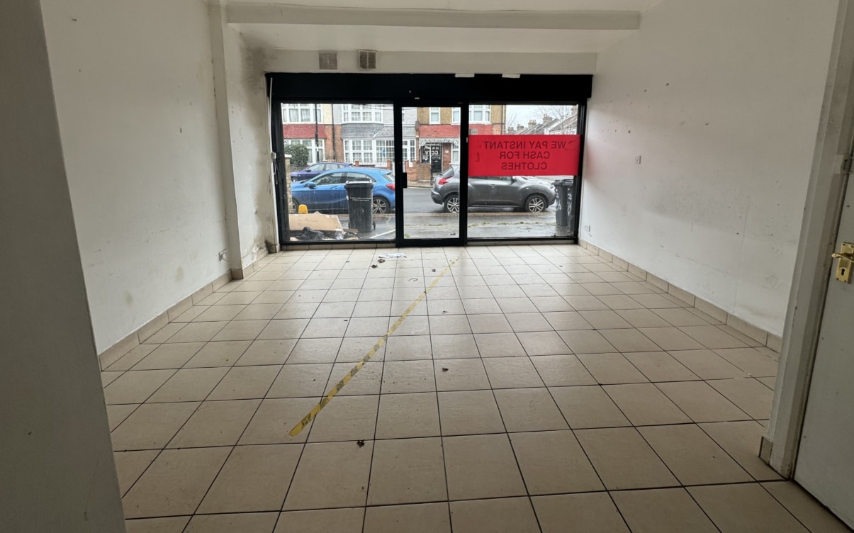 236 Portland Rd, London for lease Interior Photo- Image 1 of 2