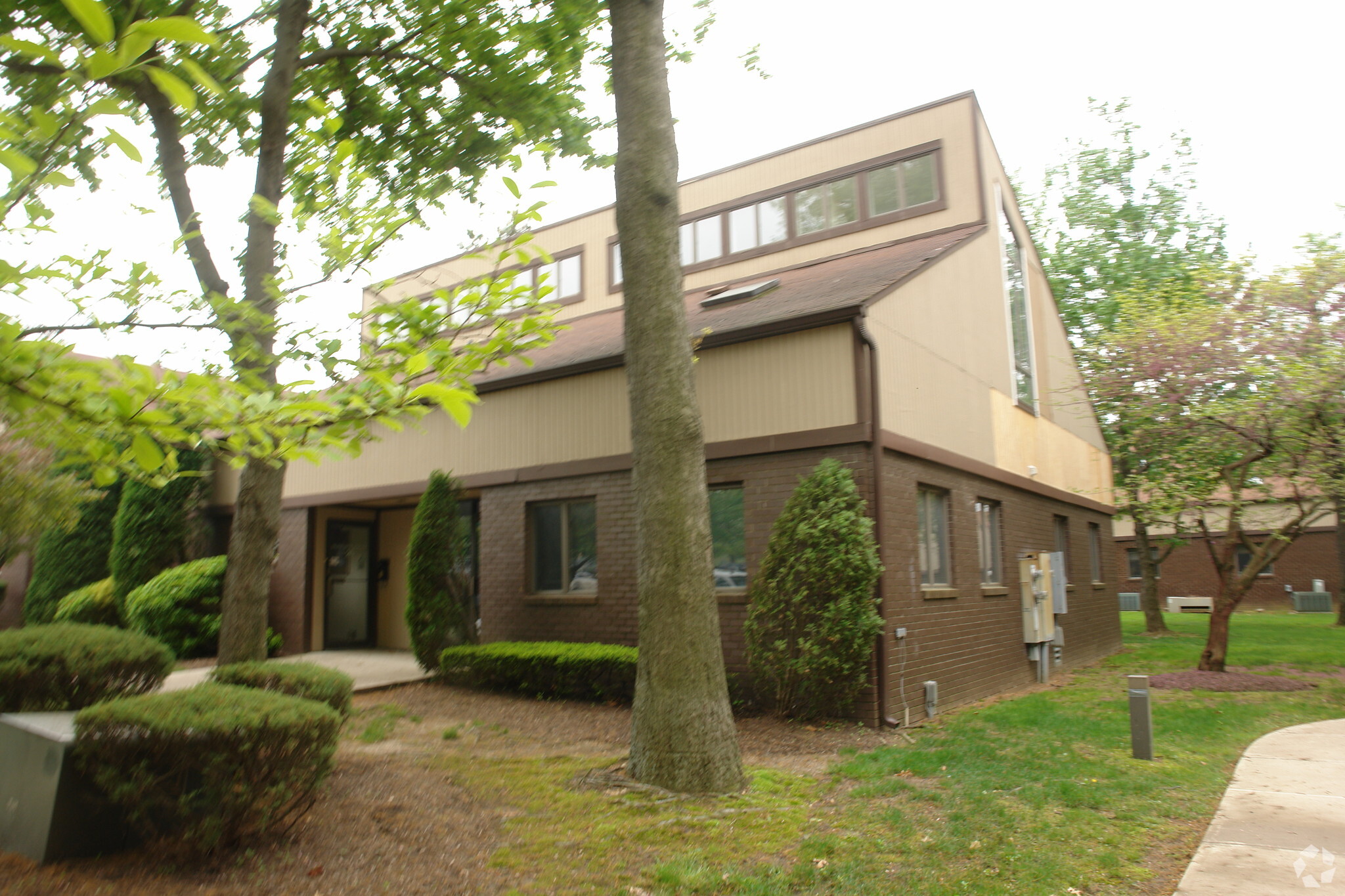 15 Brunswick Woods Dr, East Brunswick, NJ for sale Primary Photo- Image 1 of 1