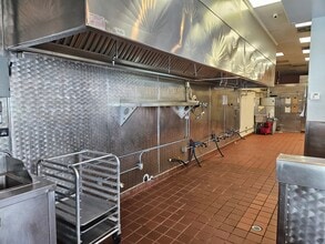 4451-4457 Slauson Ave, Maywood, CA for lease Interior Photo- Image 2 of 7