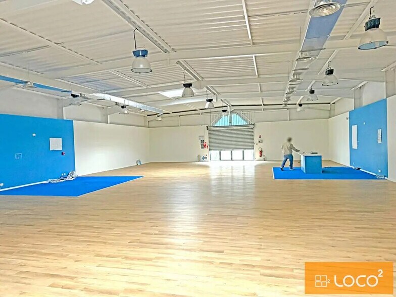 8 Chemin Des Genêts, Portet-sur-Garonne for lease - Interior Photo - Image 2 of 5