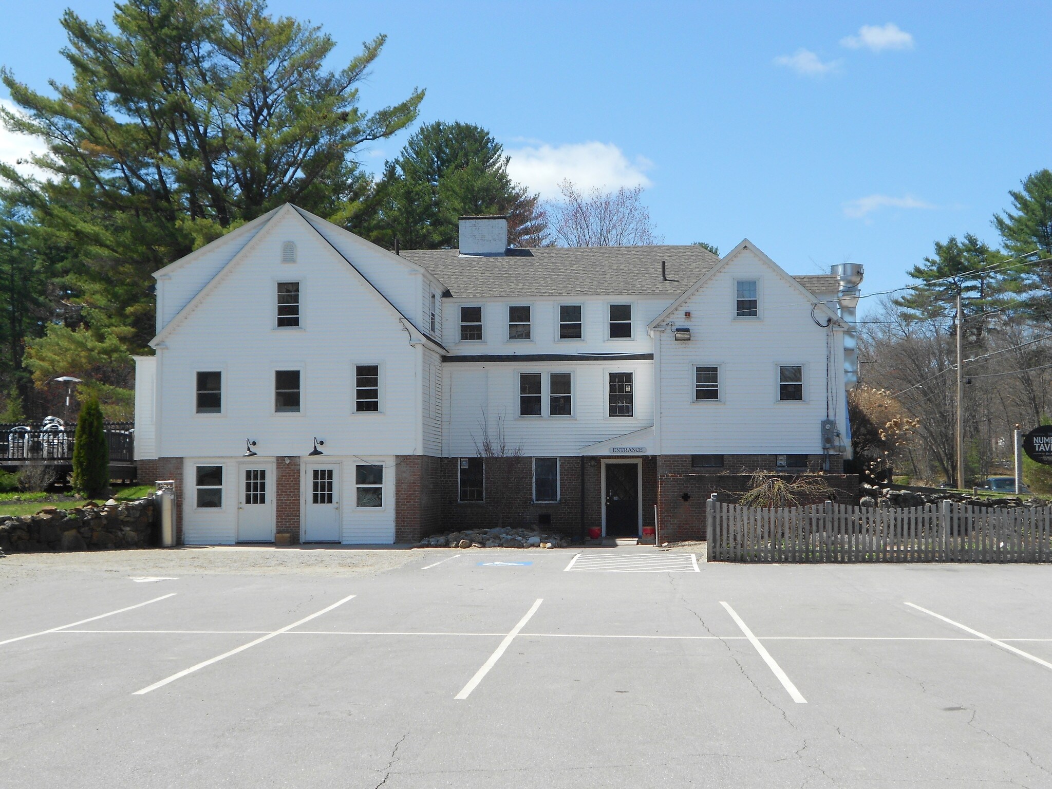 157 Main St, Hopkinton, NH for sale Primary Photo- Image 1 of 1