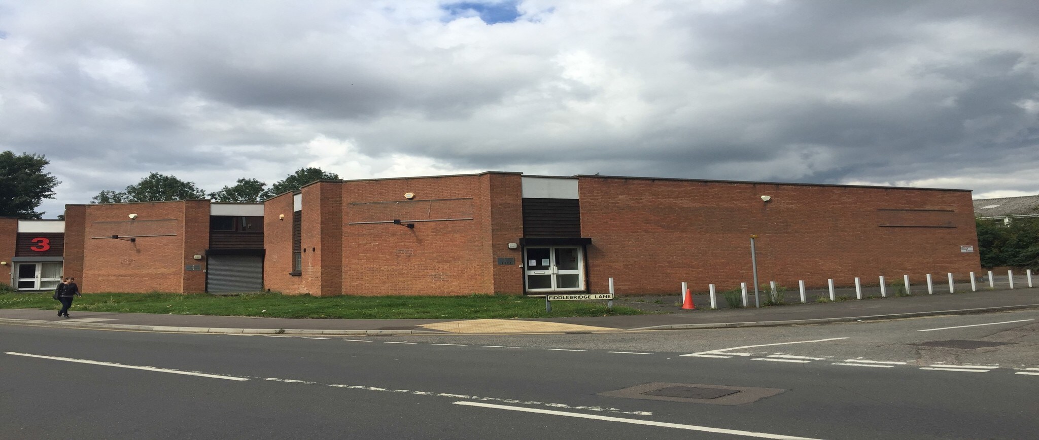 184 St Albans Rd W, Hatfield for sale Primary Photo- Image 1 of 2