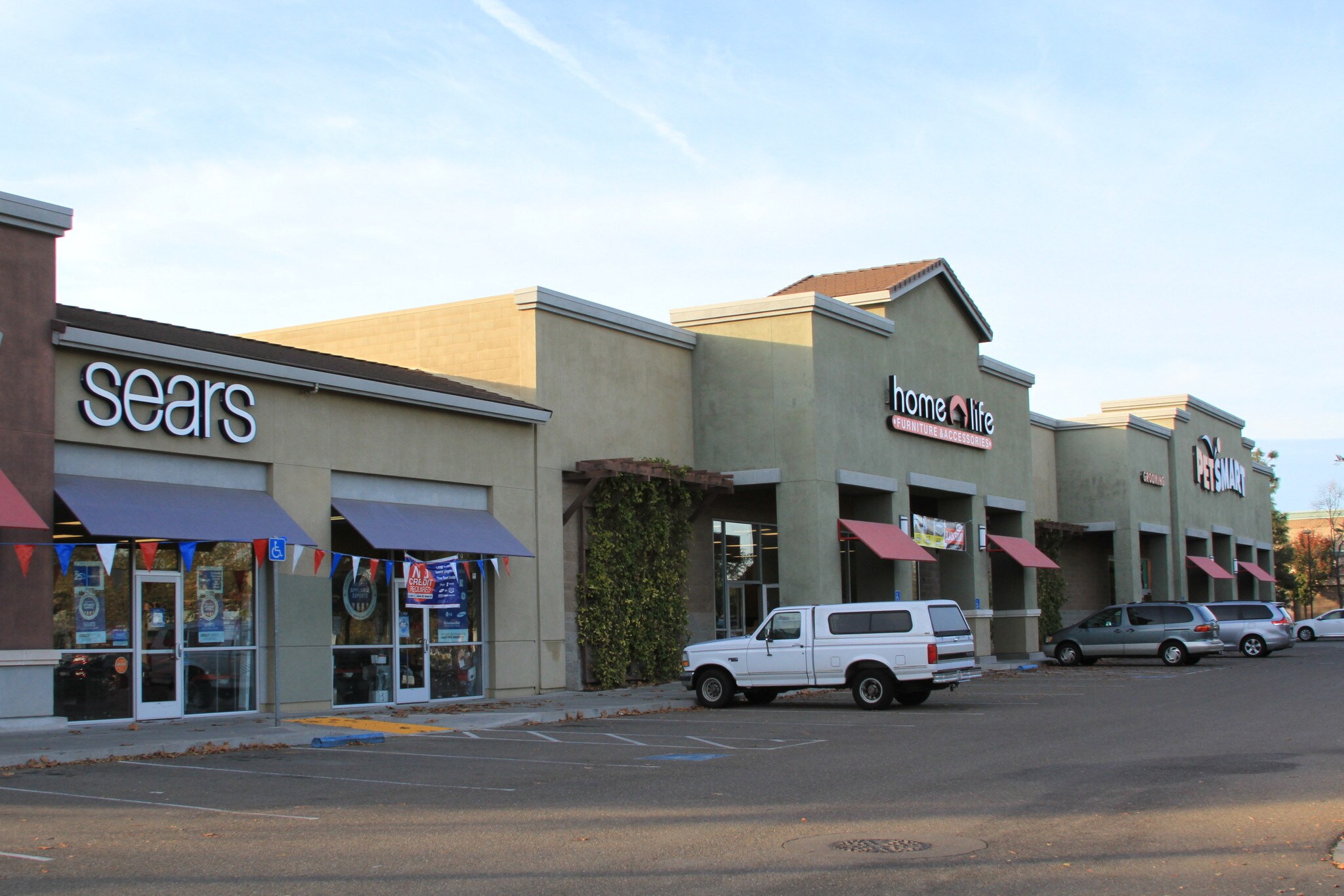 261 Spreckels Dr, Manteca, CA 95336 Spreckels Park Shopping Center