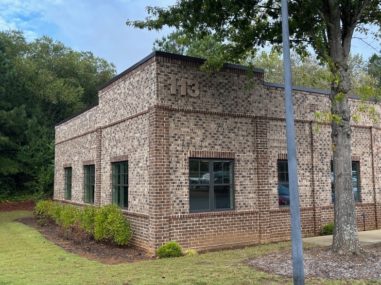 113 Village Ctr W, Woodstock, GA for sale - Building Photo - Image 3 of 5