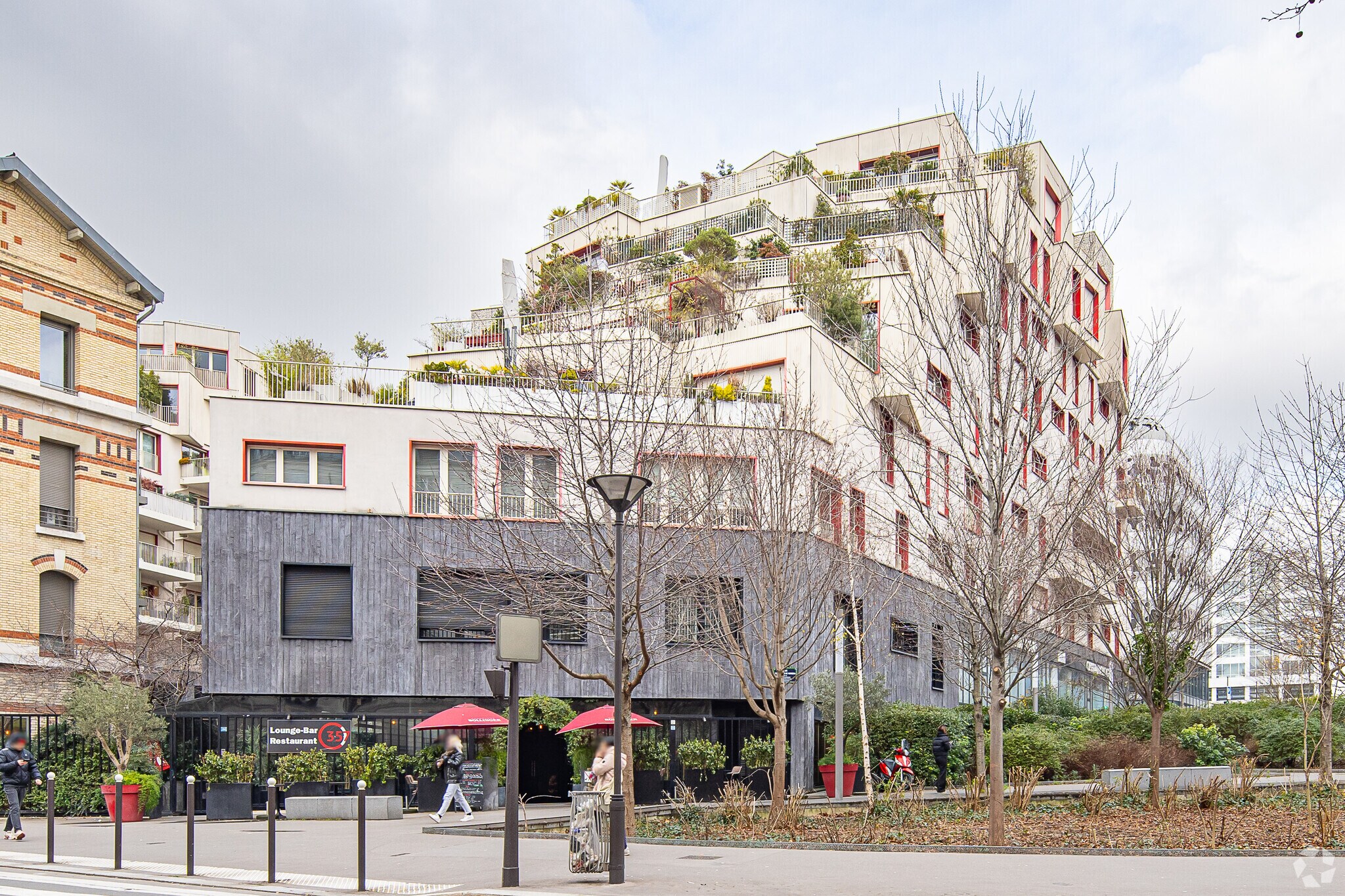 Multifamily in Paris for sale Primary Photo- Image 1 of 1