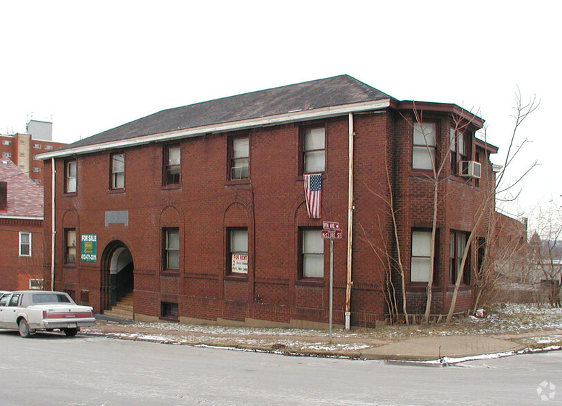 815 McClure St, Munhall, PA for sale - Building Photo - Image 1 of 1