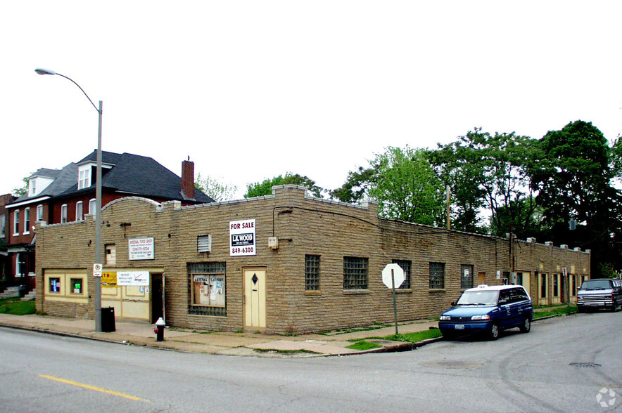 3301-3303 Arsenal St, Saint Louis, MO for sale - Building Photo - Image 2 of 3