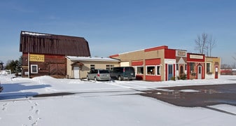 6355 Knickerbocker Rd, Ontario NY - Bar