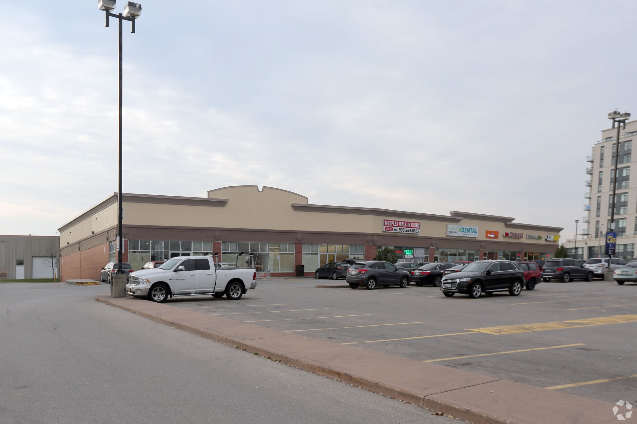 25 Woodstream Blvd, Vaughan, ON for sale Primary Photo- Image 1 of 1