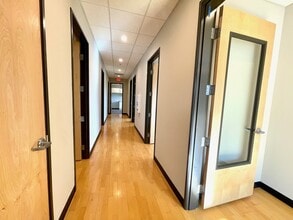 2951 Ranch Road 620 S, Lakeway, TX for lease Interior Photo- Image 1 of 12