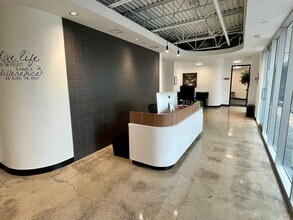 7345 E Acoma Dr, Scottsdale, AZ for lease Lobby- Image 1 of 11