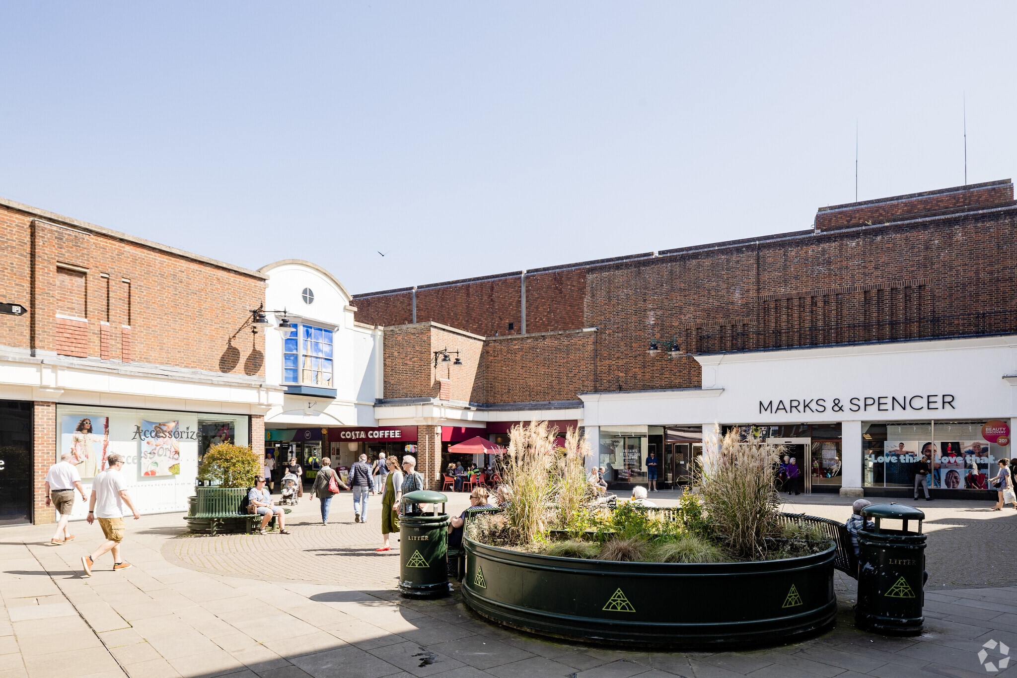 High St, Salisbury for lease Primary Photo- Image 1 of 3