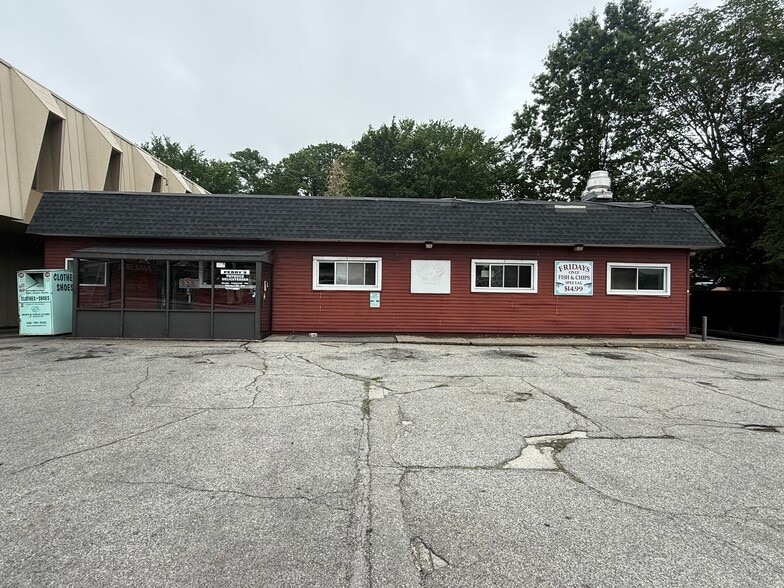643 Chandler St, Worcester, MA for lease - Building Photo - Image 1 of 30