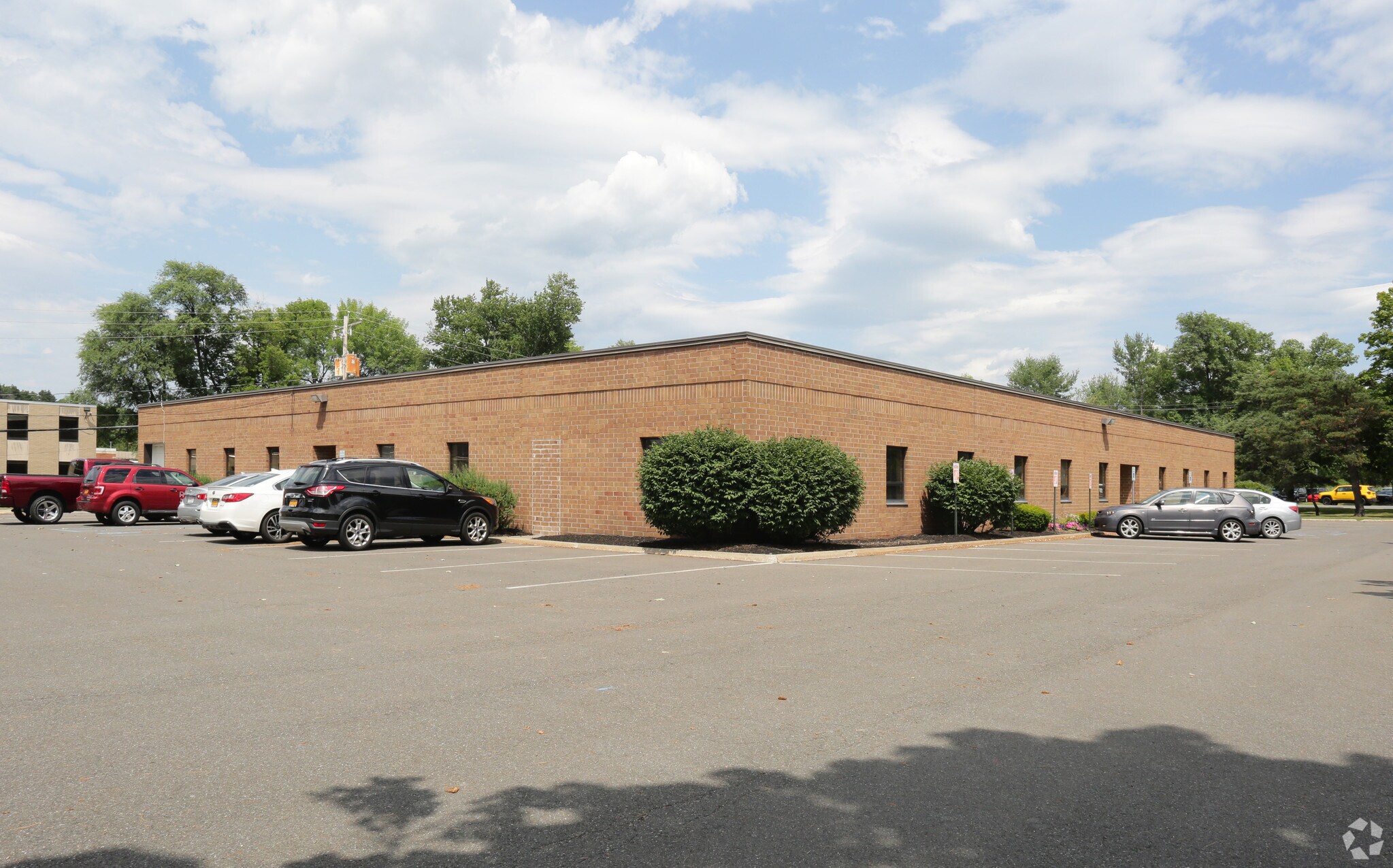 1 Northway Ln, Colonie, NY for sale Primary Photo- Image 1 of 1