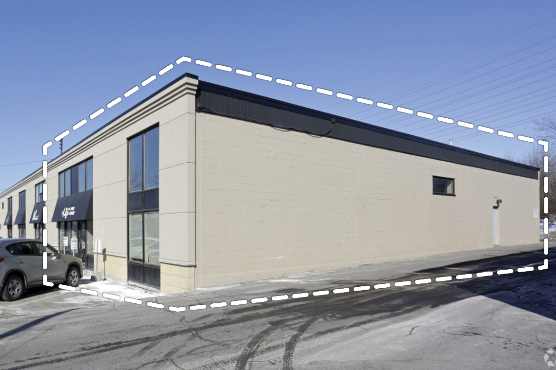 1800 Woodward Dr, Ottawa, ON for lease Building Photo- Image 1 of 6