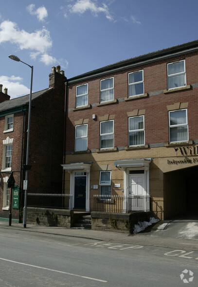 30-32 Chester St, Wrexham for lease - Building Photo - Image 2 of 4