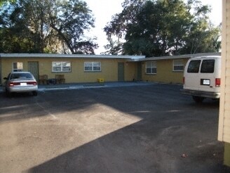 811 Lotus Path, Clearwater, FL for sale Primary Photo- Image 1 of 1