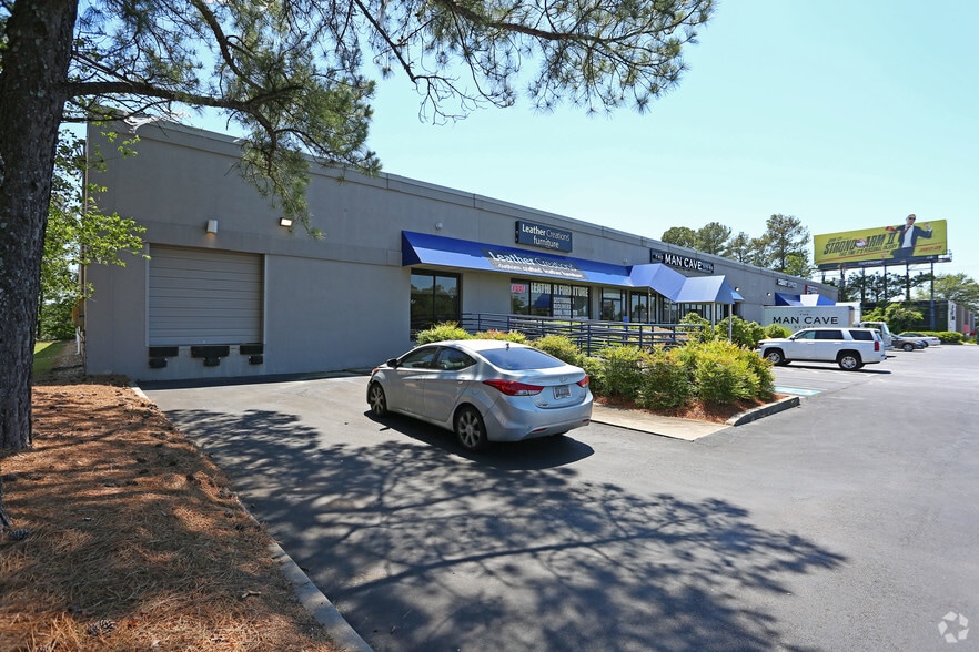 6438 Dawson Blvd, Norcross, GA for lease - Primary Photo - Image 1 of 5